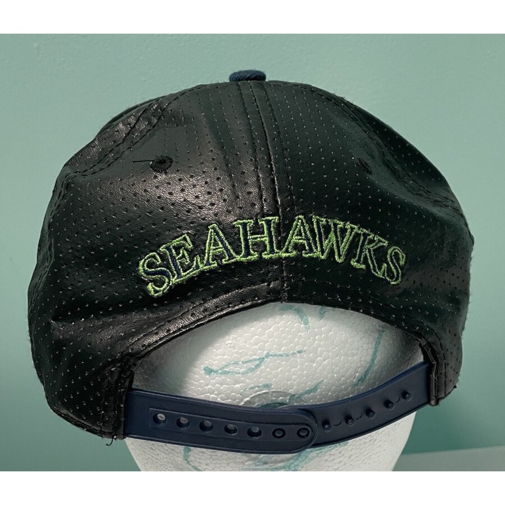 Seattle Seahawks 9FIFTY Black Vinyl Snapback Hat New Era NFL Adjustable Cap - Picture 5 of 6